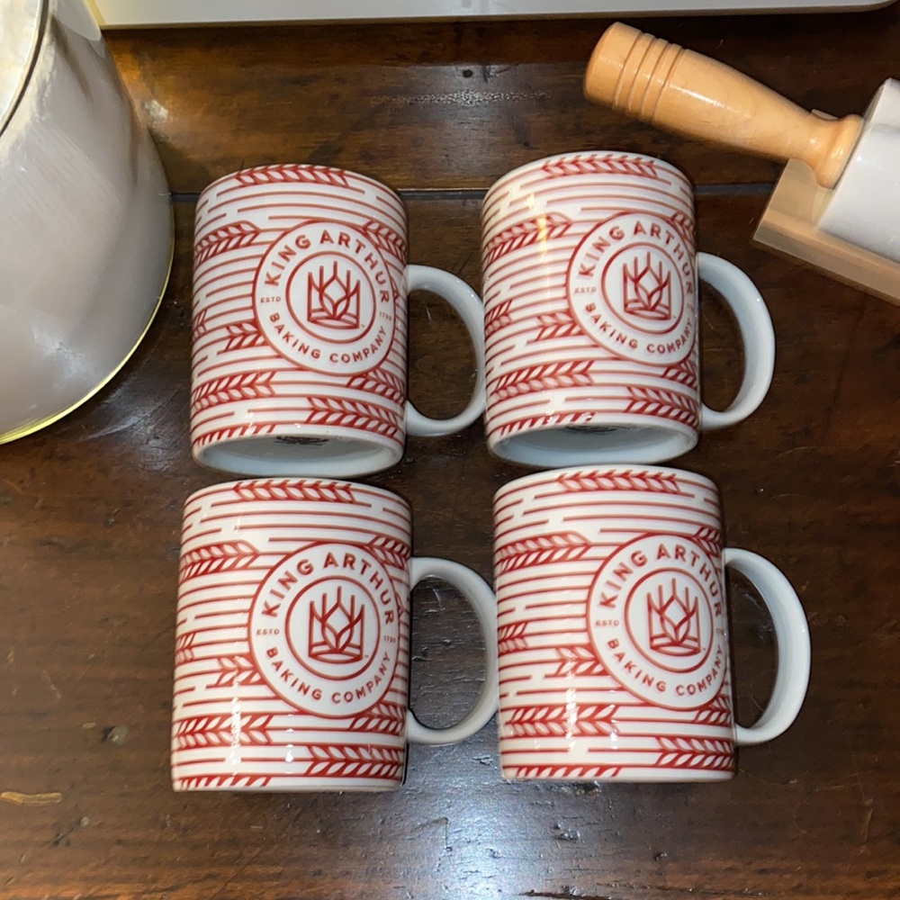 🆕☕️👑4-KING ARTHUR BAKING COMPANY By Cordon Bleu  Mini Wheat Stripes Mugs - Small